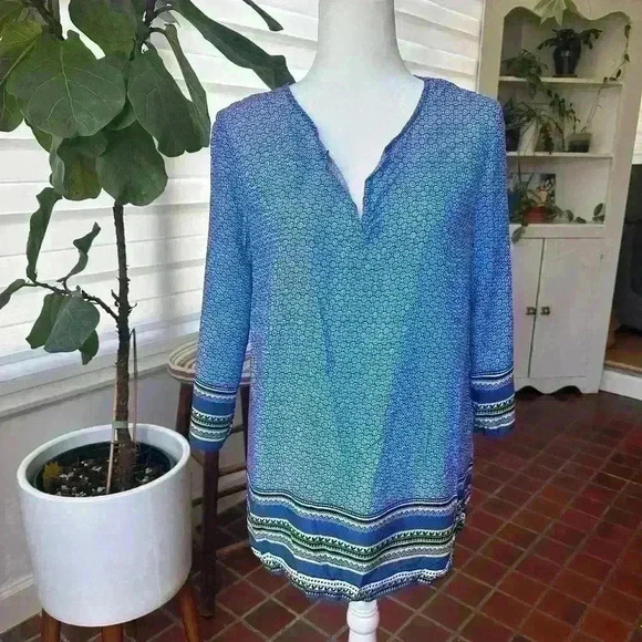 Willi Smith Tops - Willi Smith Long Sleeve Tunic V Neck Blouse lightweight Size M